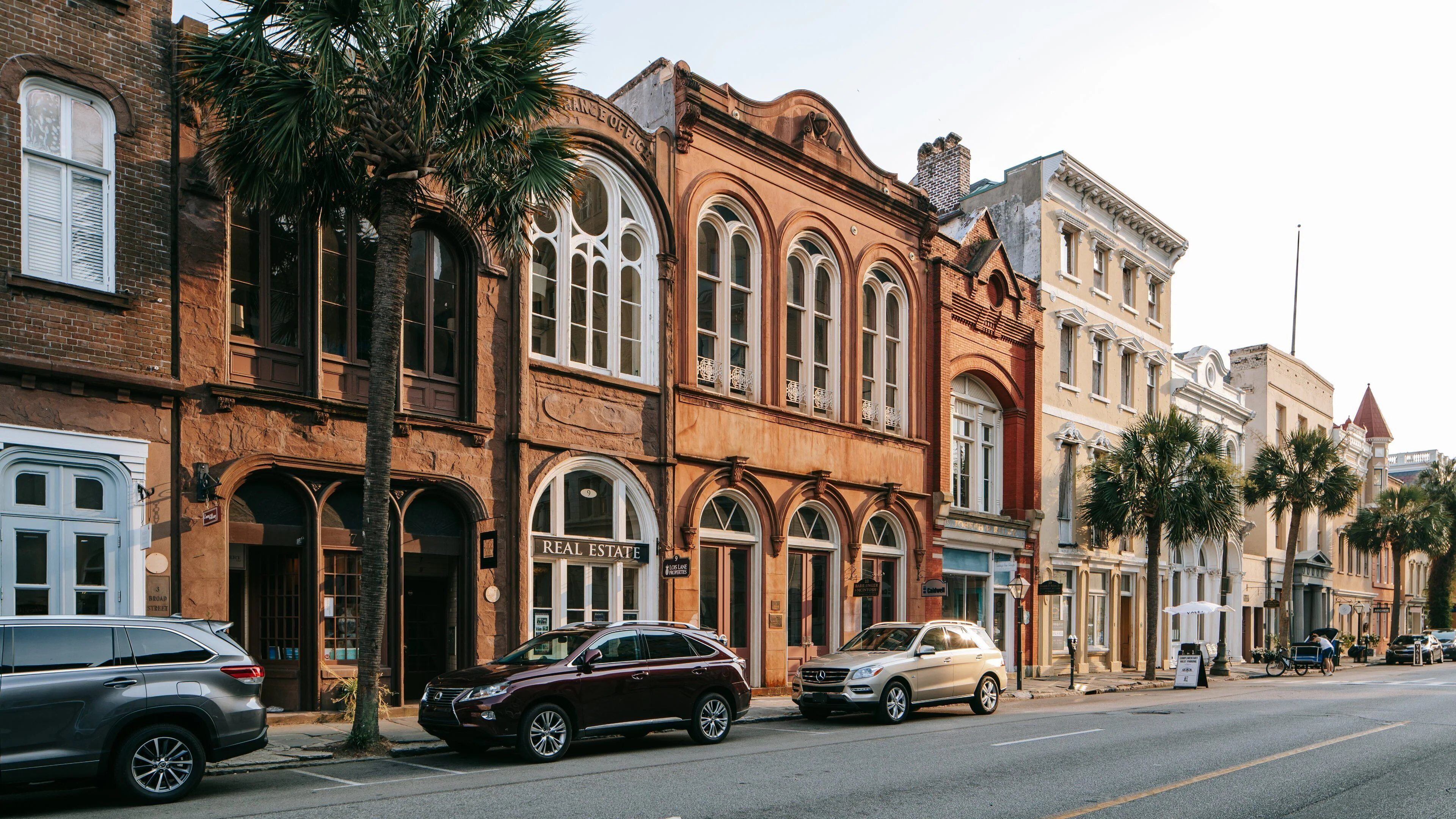 EXPLORE CHARLESTON